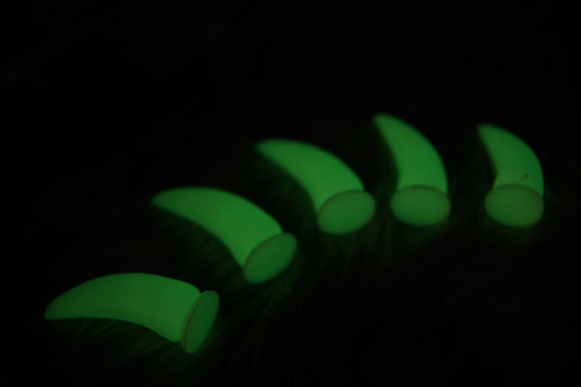 Glow in the dark Fursuit claws